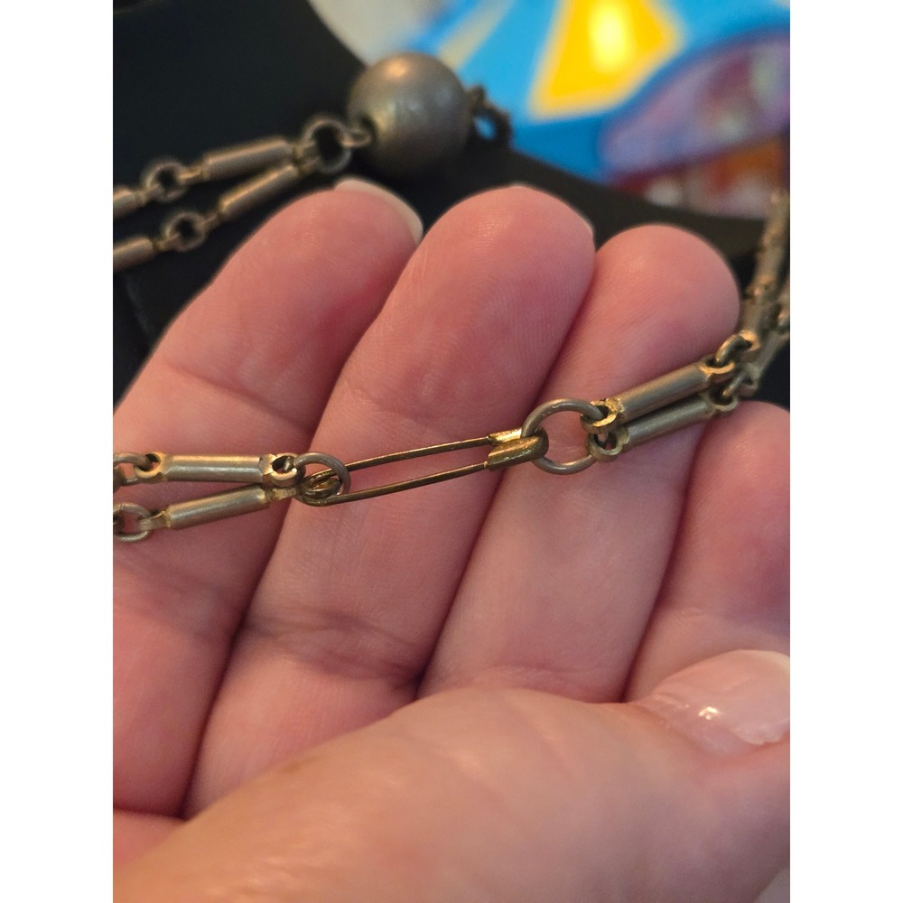 Silvertone Ball Station Necklace Vintage - Picture 2 of 8